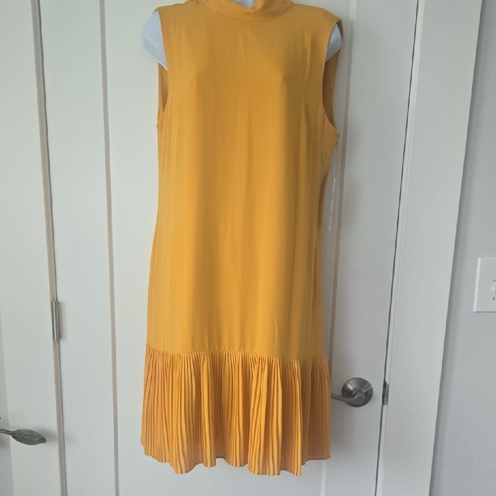 NEW Nanette Lepore Orange / Yelloq Sheath Dress with Pleated Ruffles